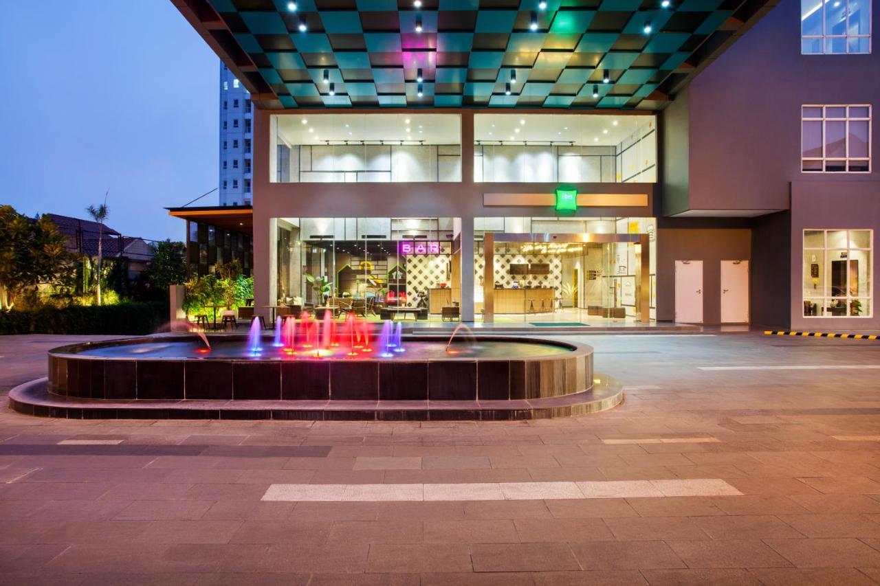 Hotel ibis Styles Bekasi Jatibening Exterior foto