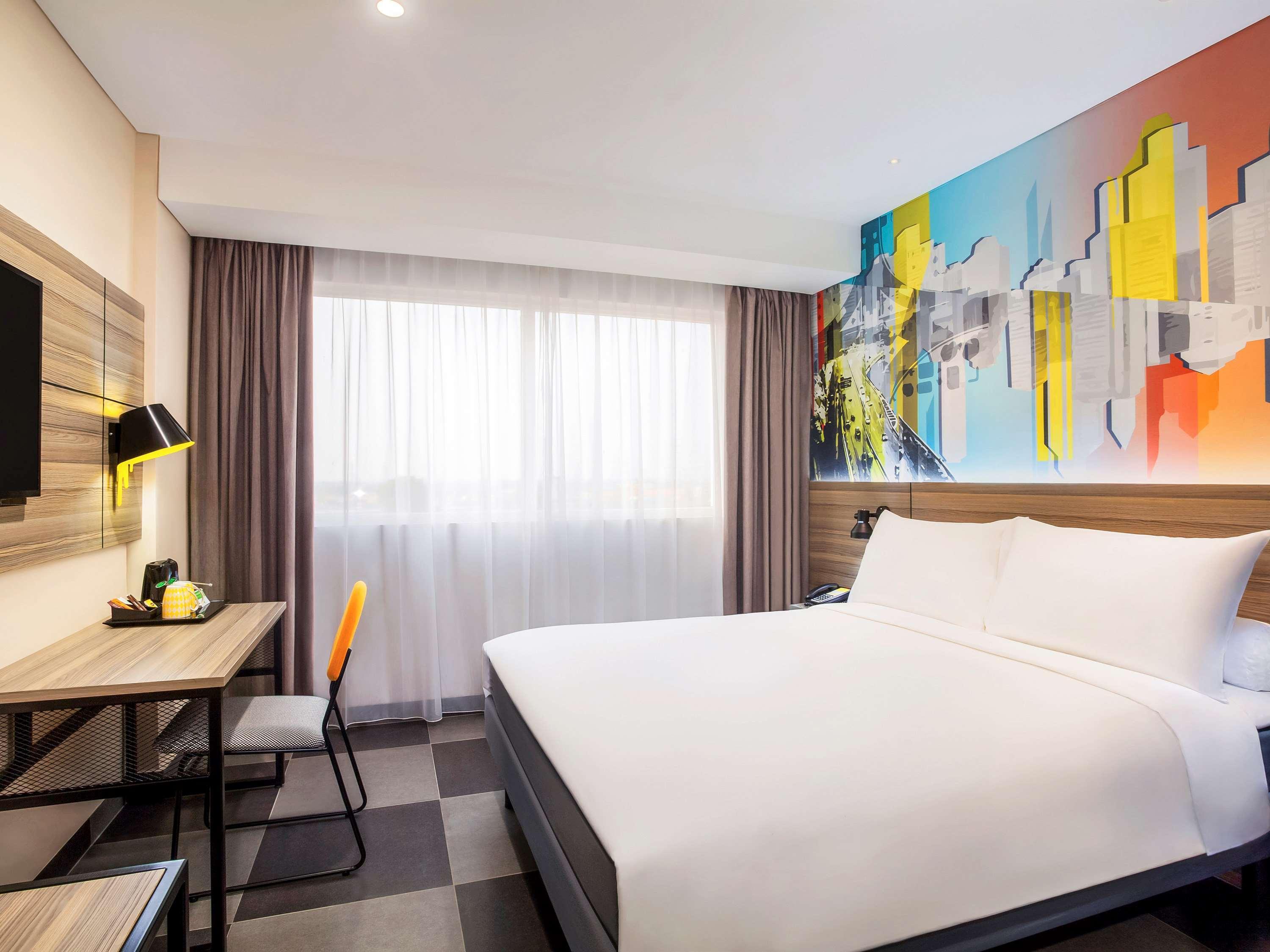 Hotel ibis Styles Bekasi Jatibening Exterior foto