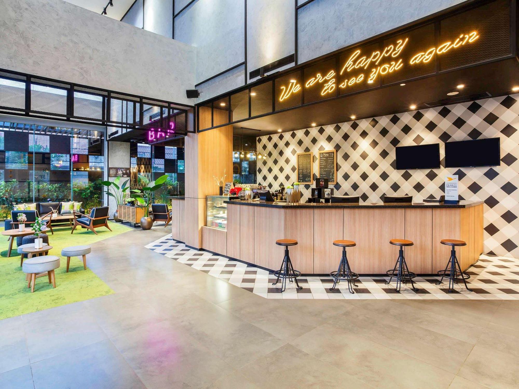 Hotel ibis Styles Bekasi Jatibening Exterior foto