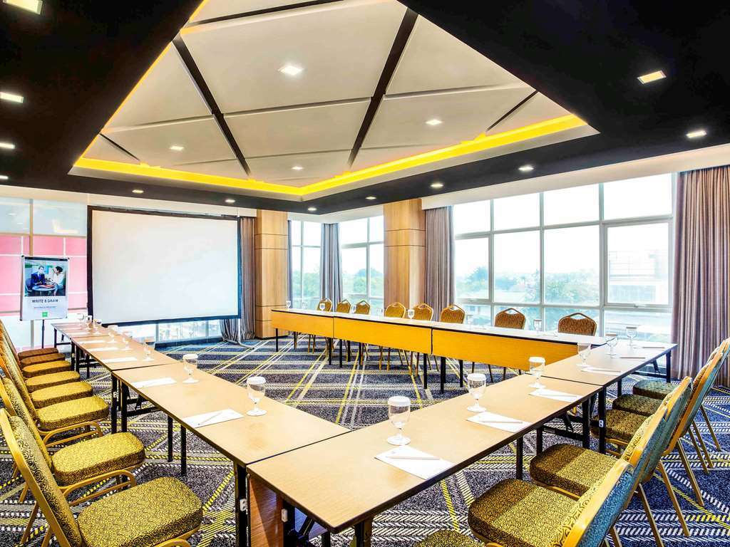 Hotel ibis Styles Bekasi Jatibening Einrichtungen foto