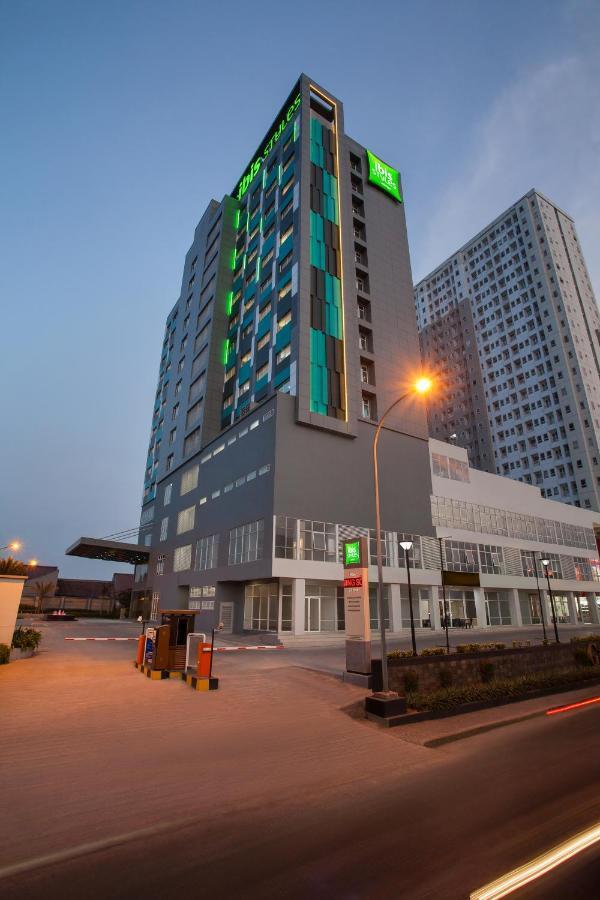 Hotel ibis Styles Bekasi Jatibening Exterior foto